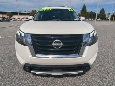 2024 Nissan Pathfinder SL