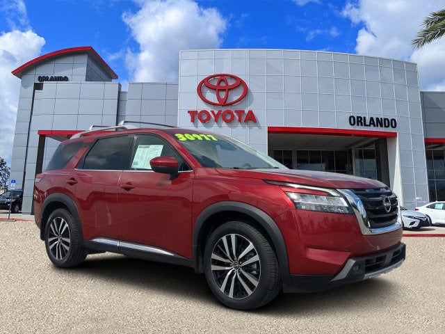 2023 Nissan Pathfinder Platinum