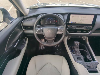 2025 Toyota Grand Highlander XLE