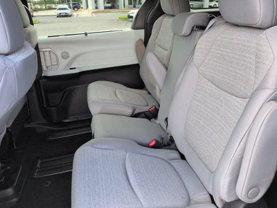 2025 Toyota Sienna LE 8 Passenger