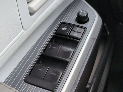 2025 Toyota Sienna LE 8 Passenger