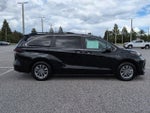 2025 Toyota Sienna LE 8 Passenger