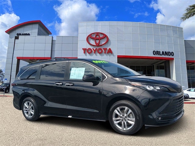 2023 Toyota SIENNA XLE AWD Woodland Edition