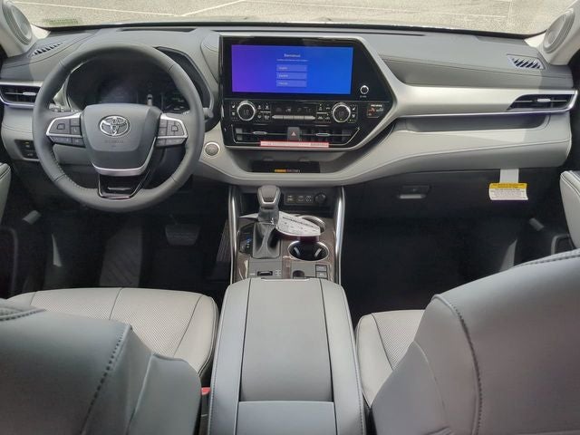 2026 Toyota Highlander Hybrid Hybrid Platinum