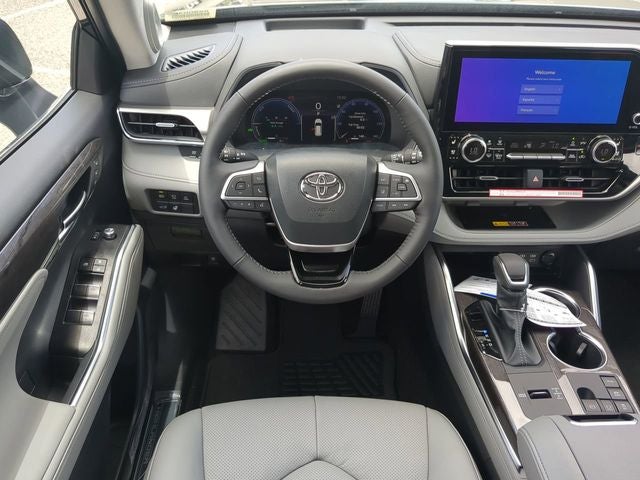 2026 Toyota Highlander Hybrid Hybrid Platinum