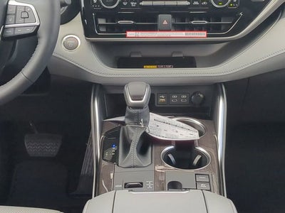 2026 Toyota Highlander Hybrid Hybrid Platinum
