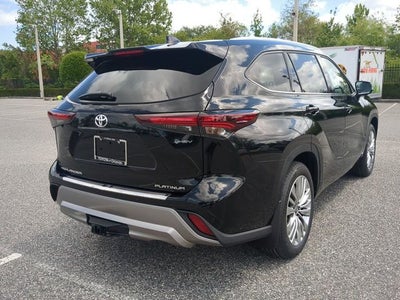 2026 Toyota Highlander Hybrid Hybrid Platinum