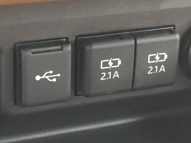 2020 Toyota Highlander Hybrid Platinum