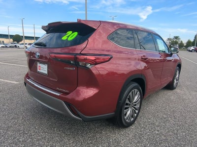 2020 Toyota Highlander Hybrid Platinum