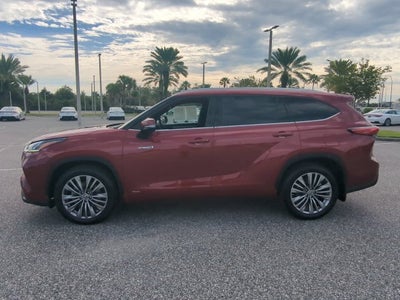 2020 Toyota Highlander Hybrid Platinum