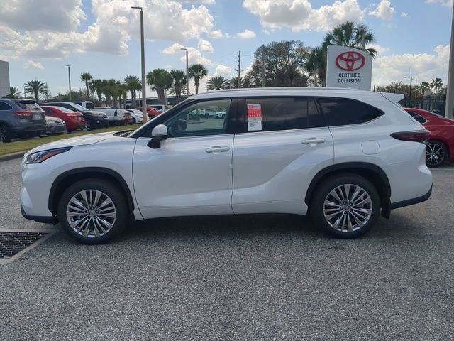 2026 Toyota Highlander Hybrid Platinum