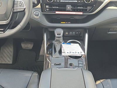2026 Toyota Highlander Hybrid Hybrid Platinum