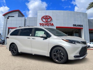 2026 Toyota Sienna Platinum 7 Passenger