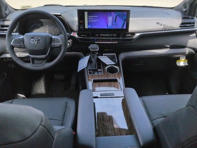 2026 Toyota Sienna Platinum 7 Passenger