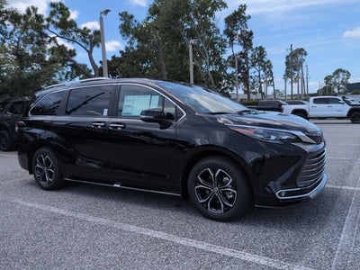 2026 Toyota Sienna Platinum 7 Passenger