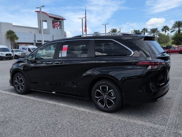 2026 Toyota Sienna Platinum 7 Passenger