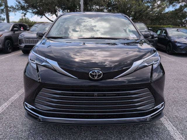 2026 Toyota Sienna Platinum 7 Passenger