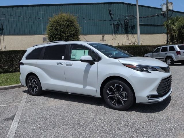 2026 Toyota Sienna Platinum 7 Passenger