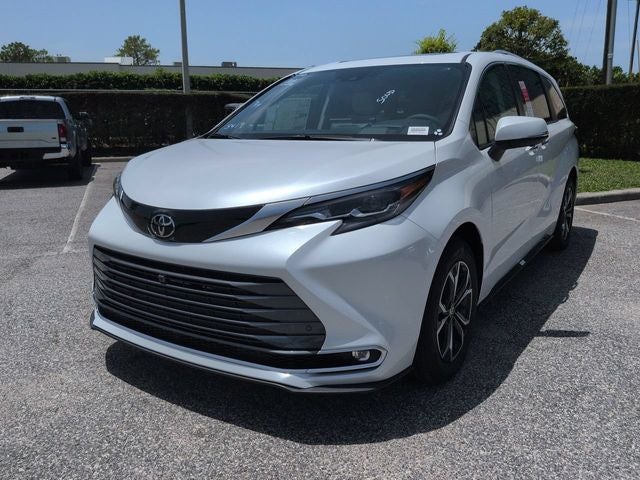 2026 Toyota Sienna Platinum 7 Passenger