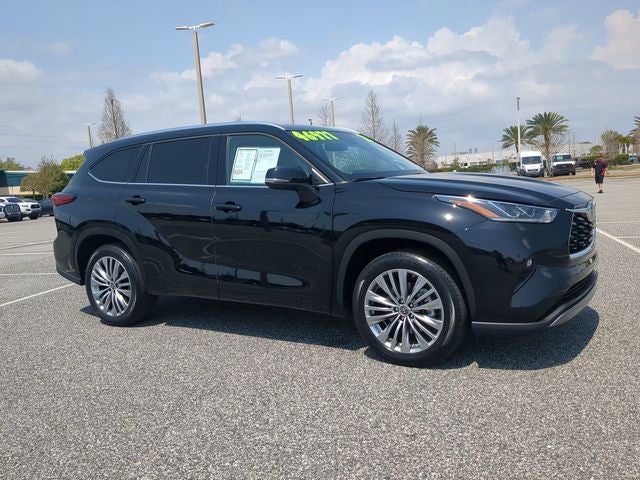 2023 Toyota HIGHLANDER HYBRD Platinum