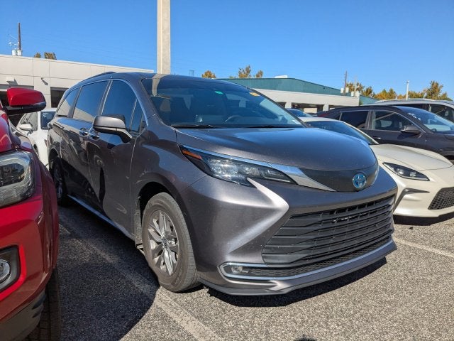 2024 Toyota Sienna XLE 7 Passenger