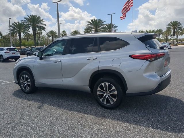 2023 Toyota HIGHLANDER HYBRD XLE