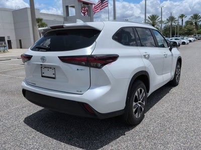 2026 Toyota Highlander Hybrid XLE