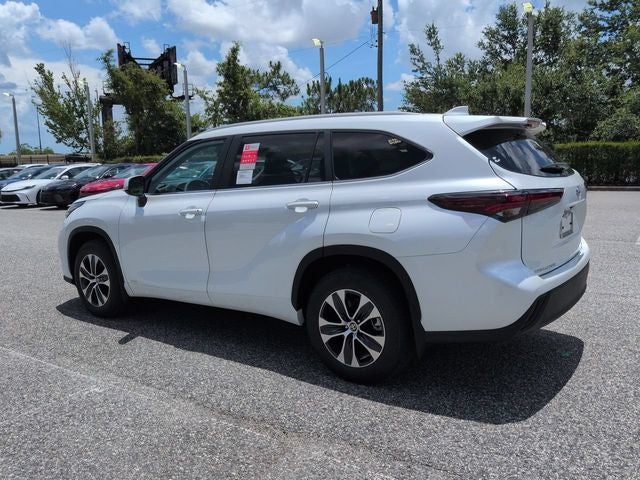 2026 Toyota Highlander Hybrid XLE
