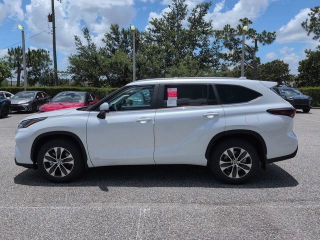 2026 Toyota Highlander Hybrid XLE