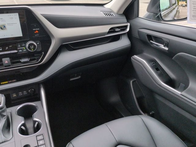 2026 Toyota HIGHLANDER HEV XLE