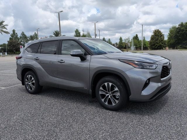 2026 Toyota Highlander Hybrid XLE