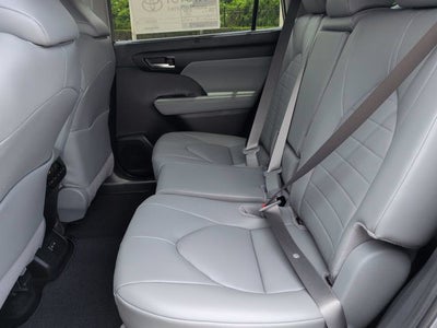 2026 Toyota Highlander Hybrid XLE