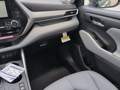 2026 Toyota Highlander Hybrid XLE