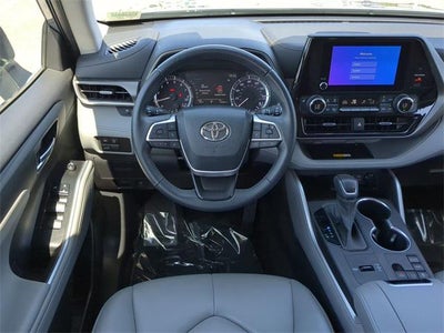 2023 Toyota Highlander XLE
