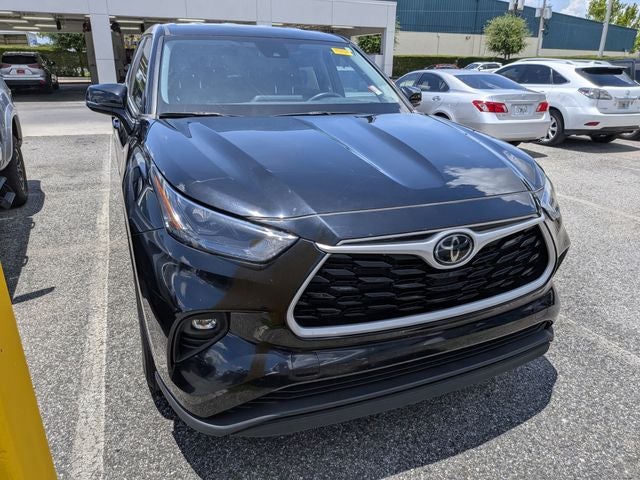 2023 Toyota Highlander LE