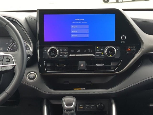 2024 Toyota HIGHLANDER XLE