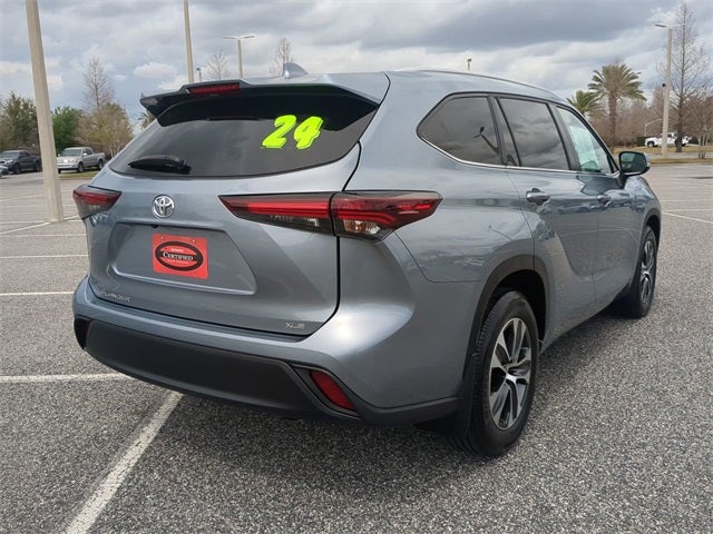 2024 Toyota HIGHLANDER XLE