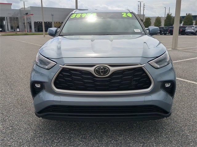 2024 Toyota HIGHLANDER XLE