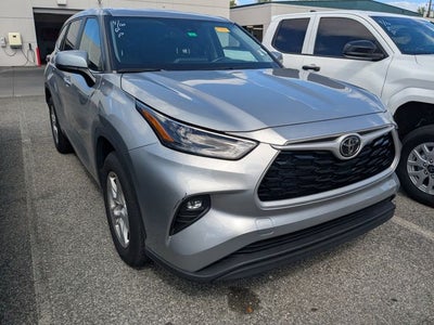 2023 Toyota HIGHLANDER LE