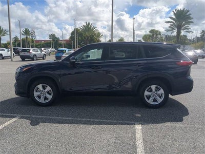 2023 Toyota Highlander LE
