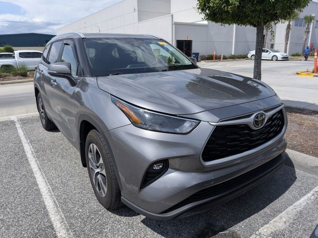 2025 Toyota Highlander XLE
