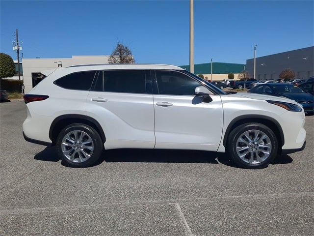 2023 Toyota HIGHLANDER Limited
