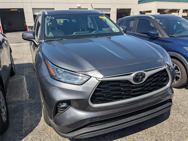 2023 Toyota HIGHLANDER XLE