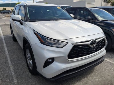 2024 Toyota HIGHLANDER LE