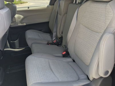 2024 Toyota SIENNA LE LE 8 Passenger
