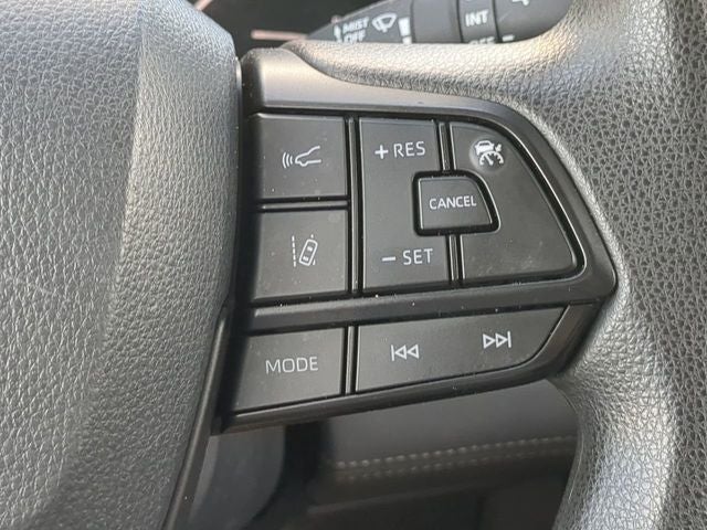 2024 Toyota SIENNA LE LE 8 Passenger