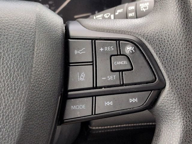 2025 Toyota SIENNA LE LE 8 Passenger