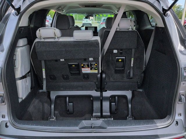 2025 Toyota SIENNA LE LE 8 Passenger