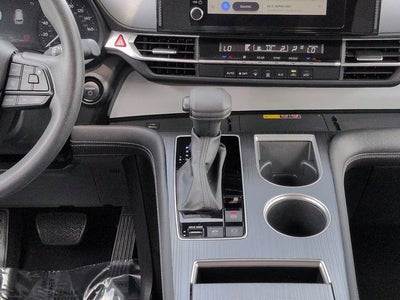 2025 Toyota SIENNA LE LE 8 Passenger