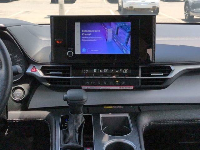 2026 Toyota Sienna LE 8 Passenger
